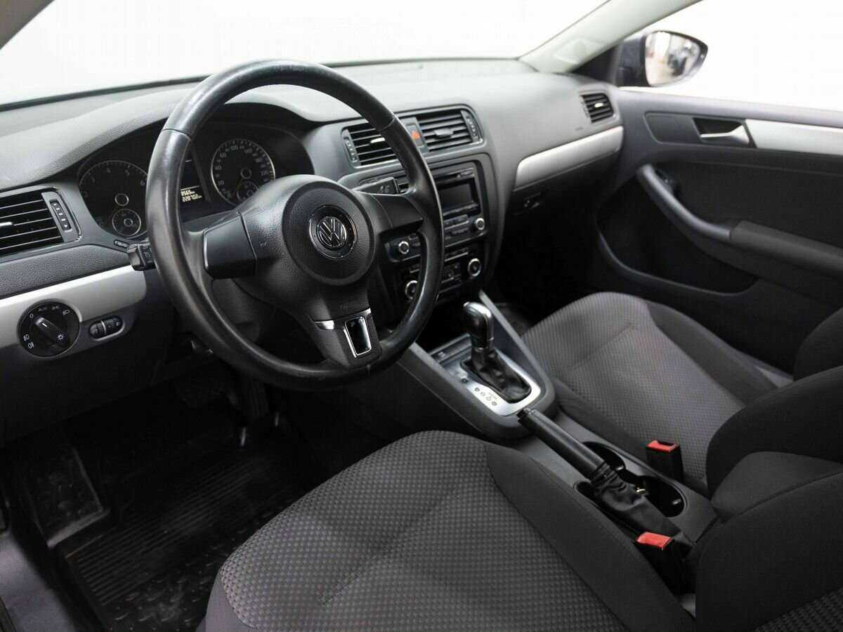 Volkswagen Jetta, 2012 - Фото №5