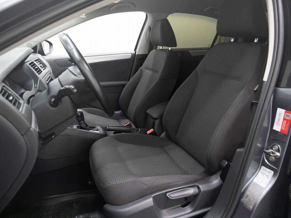 Volkswagen Jetta, 2012 - Фото №6