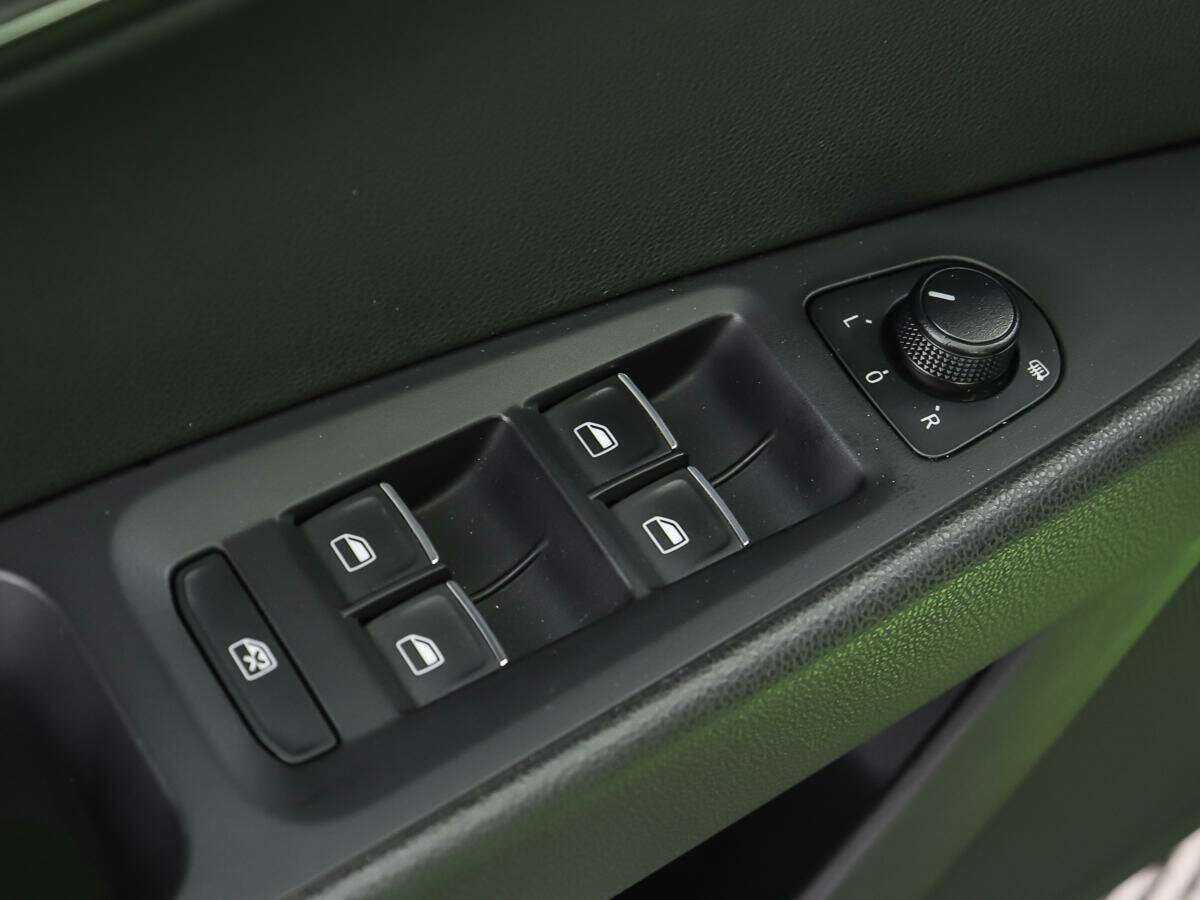 SEAT Leon, 2013 - Фото №11