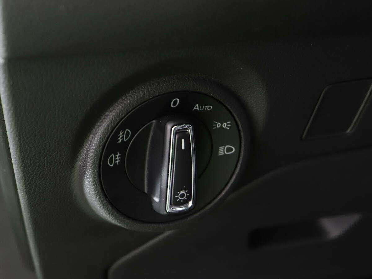 SEAT Leon, 2013 - Фото №12