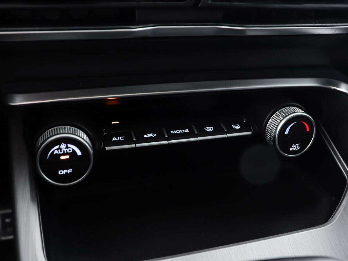 Geely Coolray, 2022 - Фото №18