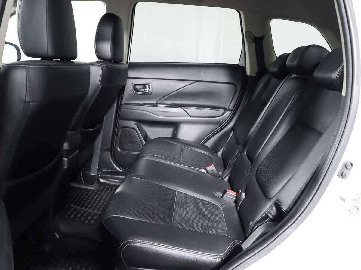 Mitsubishi Outlander, 2016 - Фото №8