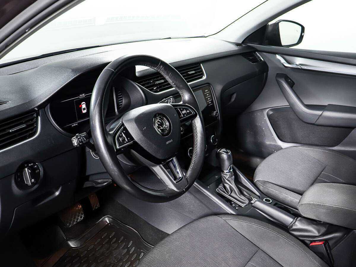 Skoda Octavia, 2018 - Фото №12