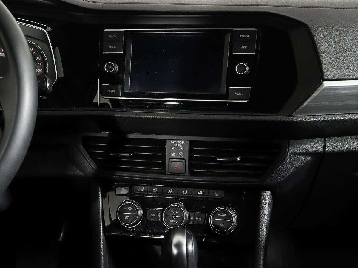 Volkswagen Jetta, 2019 - Фото №11