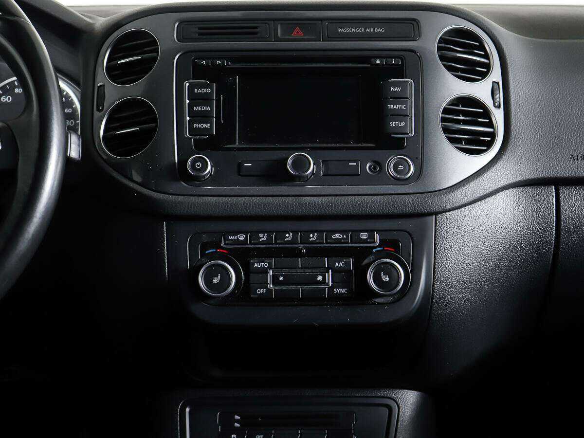 Volkswagen Tiguan, 2013 - Фото №11