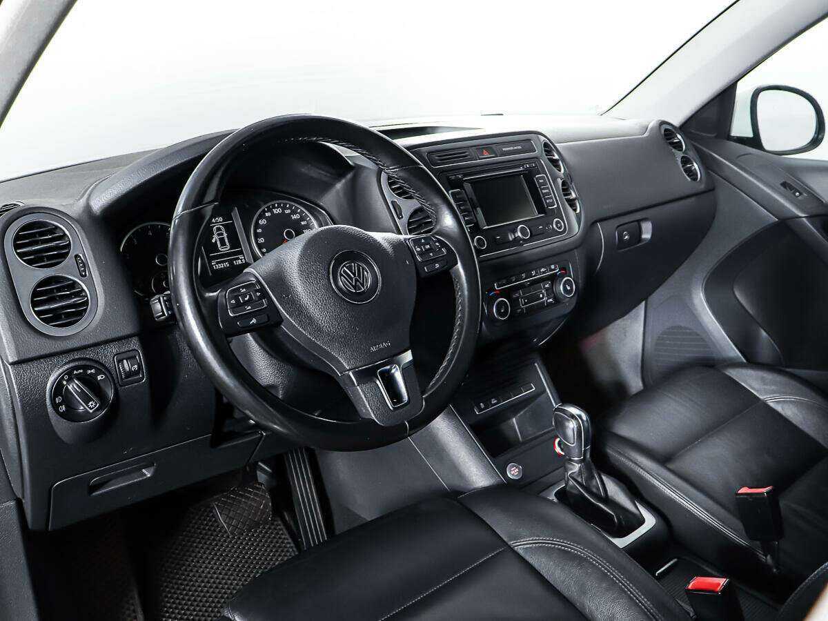 Volkswagen Tiguan, 2013 - Фото №12