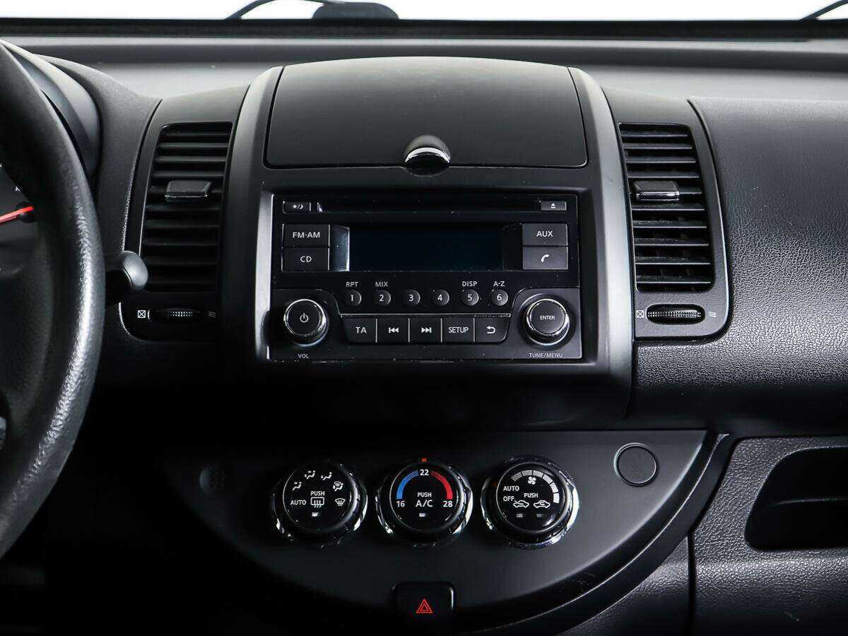 Nissan Note, 2012 - Фото №8