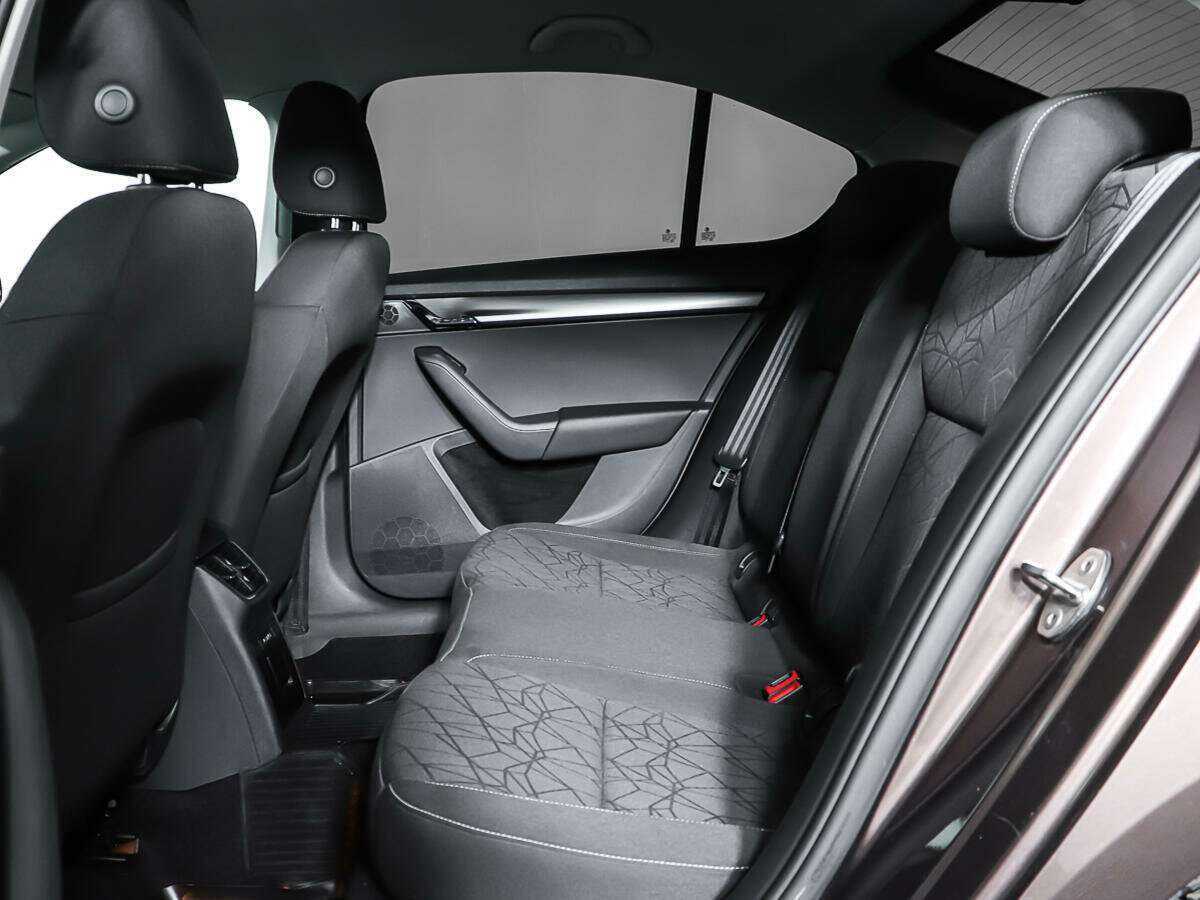 Skoda Octavia, 2018 - Фото №10