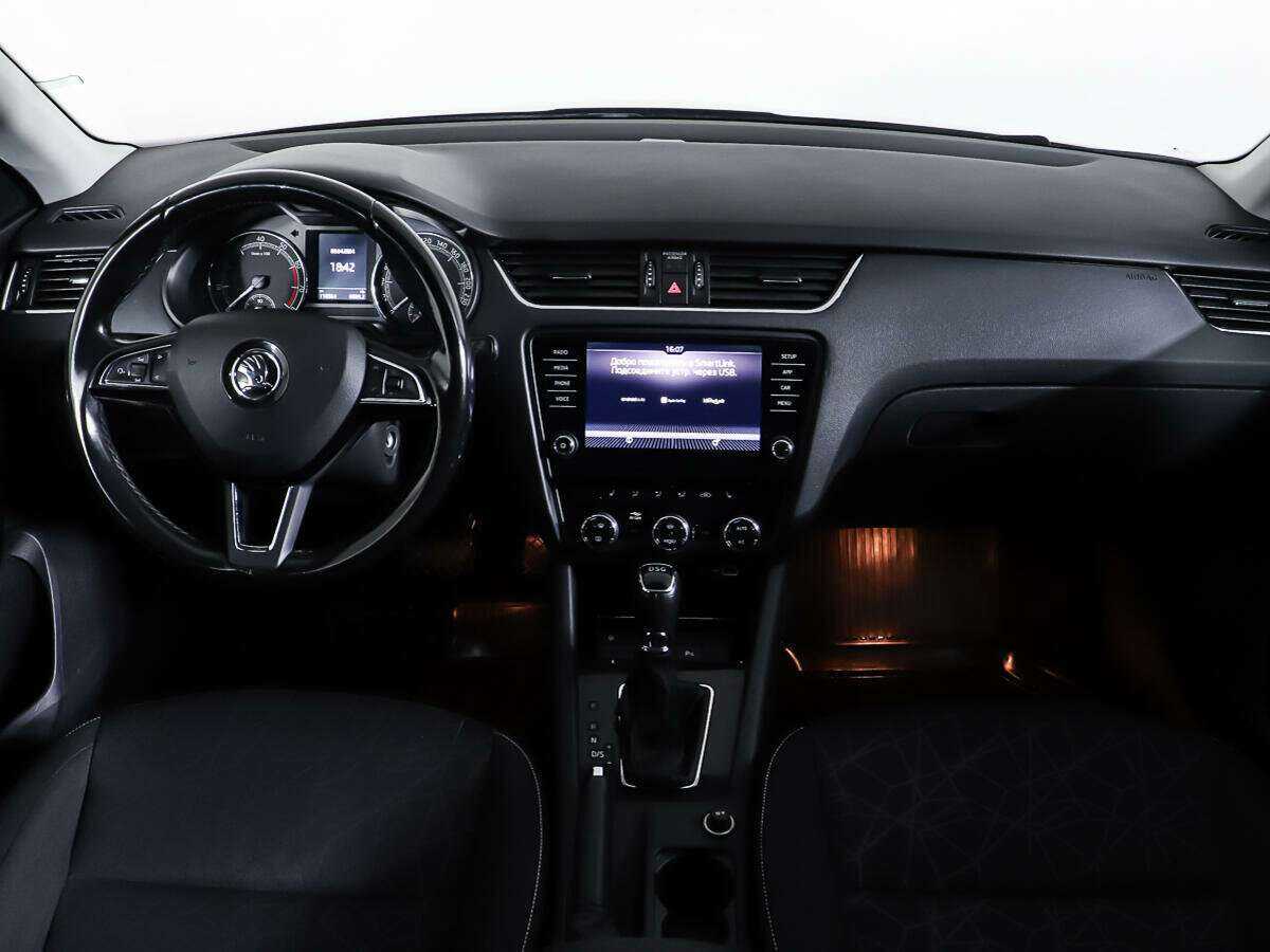 Skoda Octavia, 2018 - Фото №11