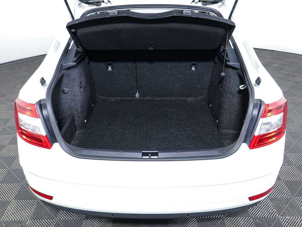 Skoda Octavia, 2018 - Фото №8