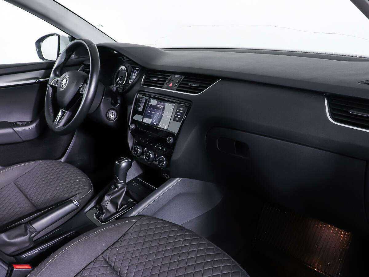 Skoda Octavia, 2018 - Фото №9