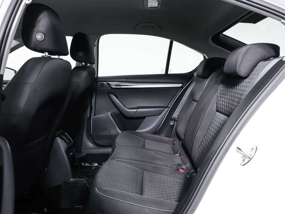 Skoda Octavia, 2018 - Фото №10