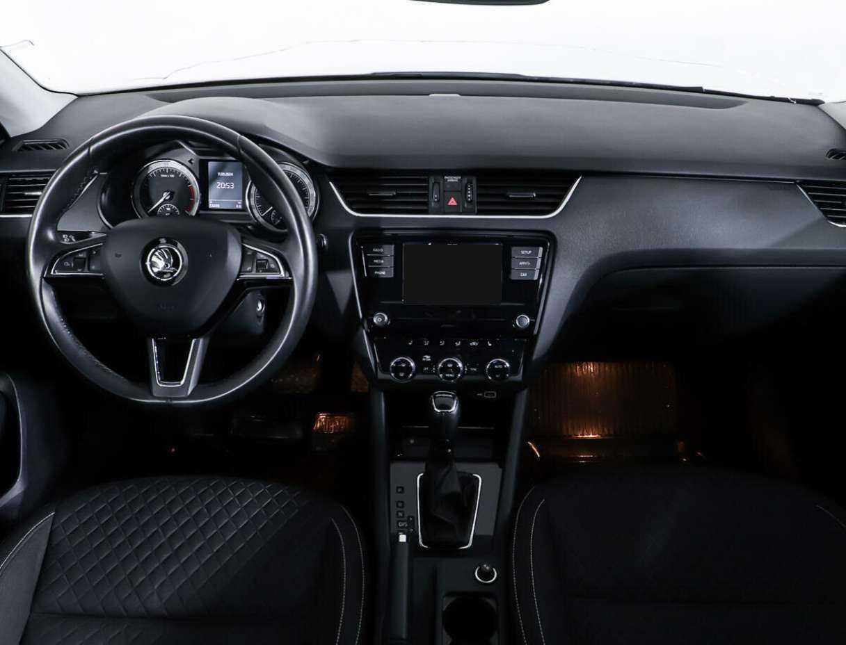 Skoda Octavia, 2018 - Фото №11