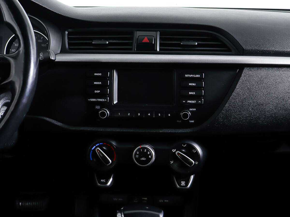 Kia Rio X-Line, 2018 - Фото №11