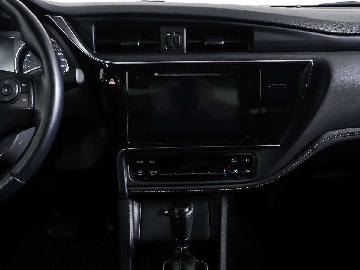 Toyota Corolla, 2016 - Фото №10