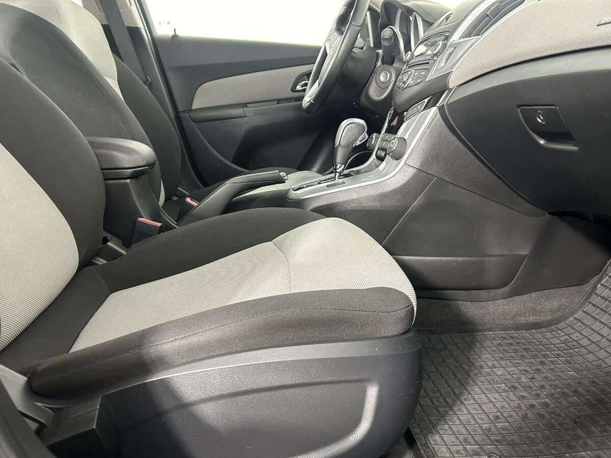 Chevrolet Cruze, 2013 - Фото №13