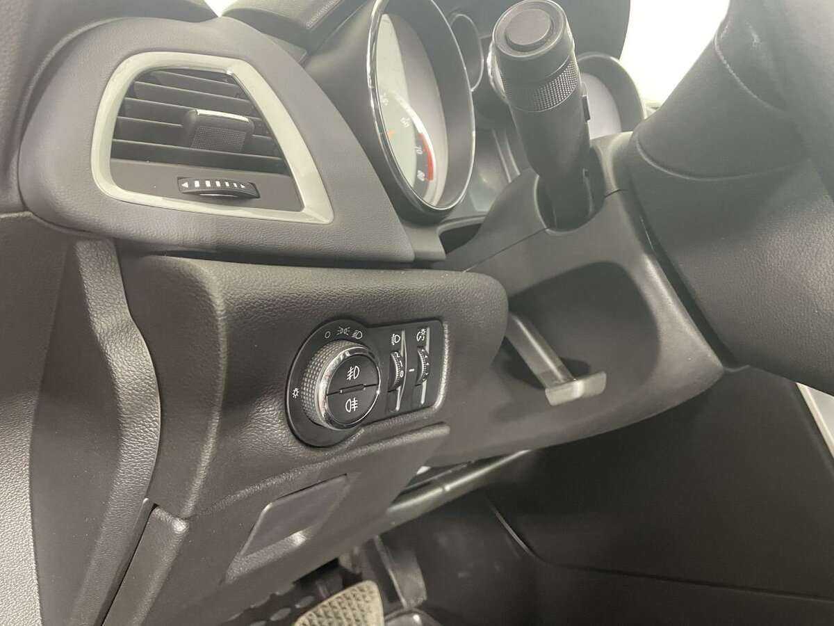 Opel Astra, 2013 - Фото №8