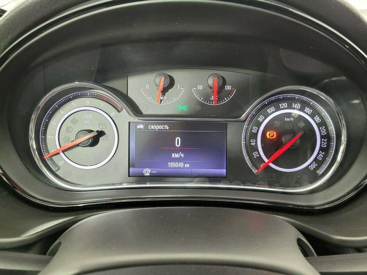 Opel Insignia, 2013 - Фото №10