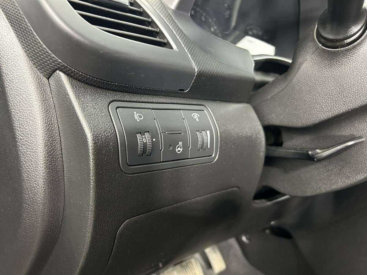 Hyundai Solaris, 2015 - Фото №8