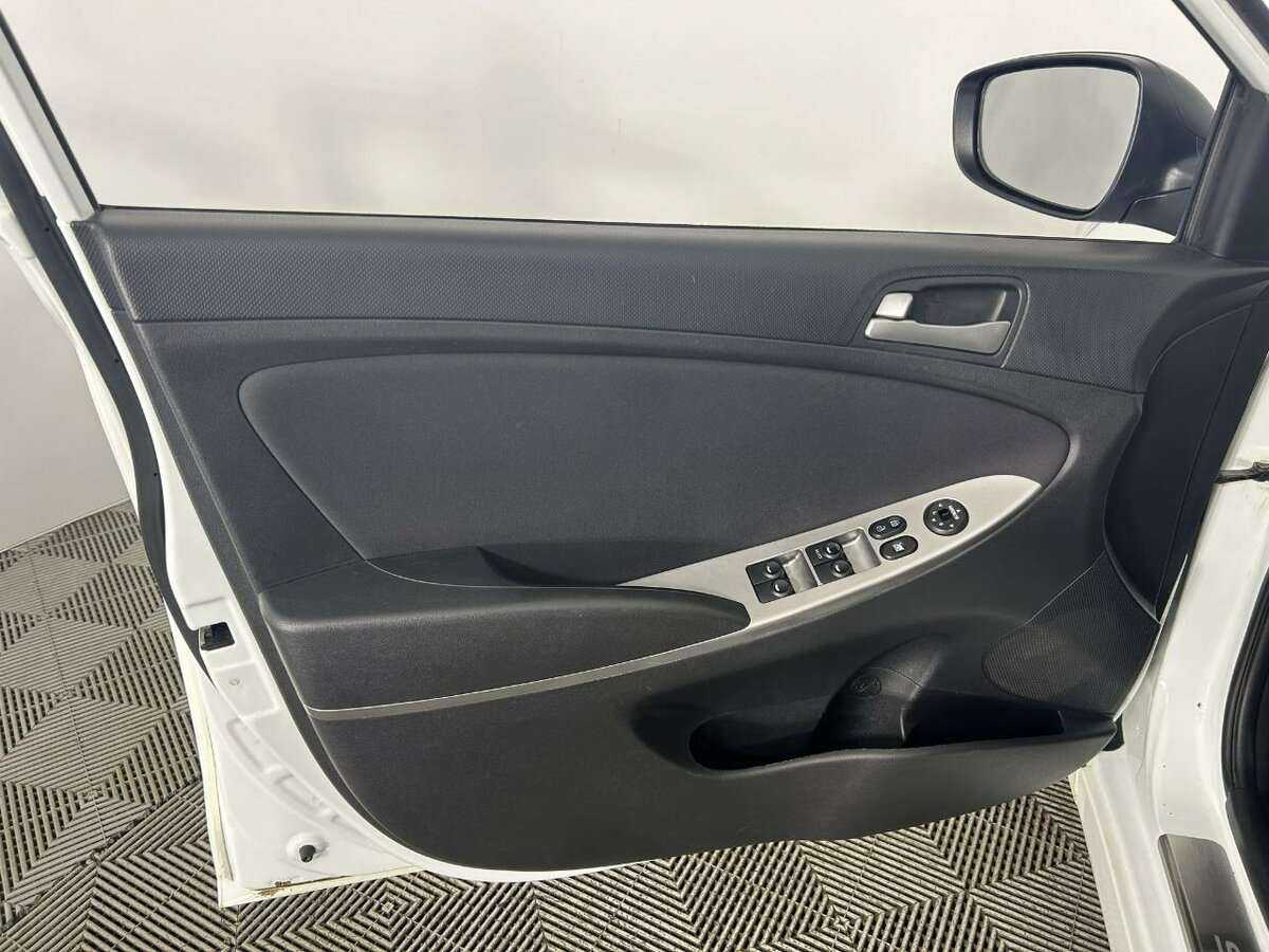 Hyundai Solaris, 2015 - Фото №7