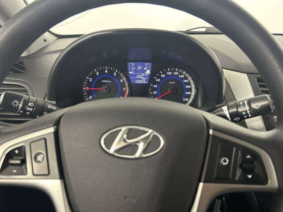 Hyundai Solaris, 2015 - Фото №10