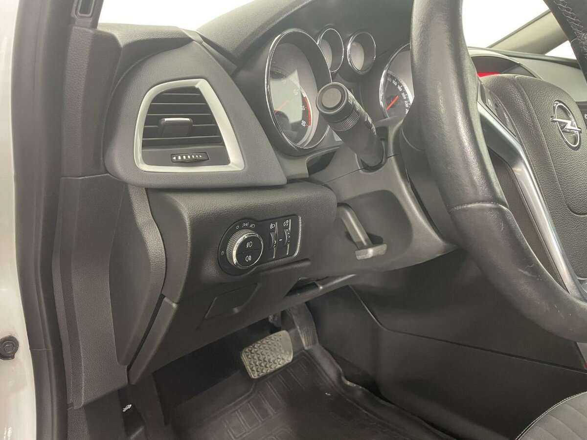 Opel Astra, 2013 - Фото №8