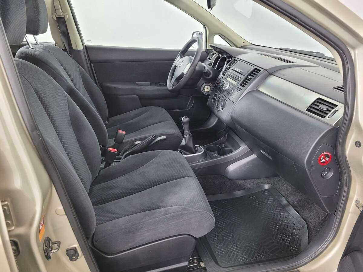 Nissan Tiida, 2013 - Фото №13