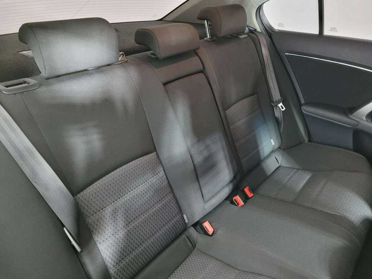 Toyota Avensis, 2012 - Фото №14