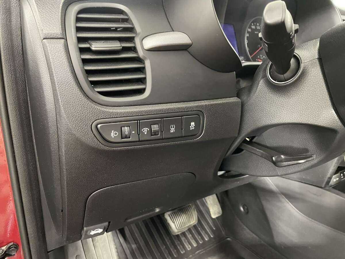 Kia Rio X-Line, 2019 - Фото №8