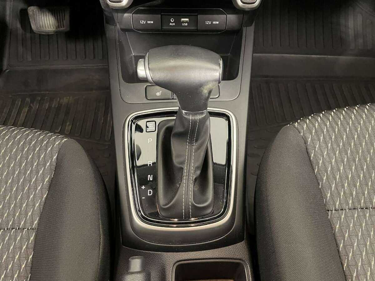 Kia Rio X-Line, 2019 - Фото №12