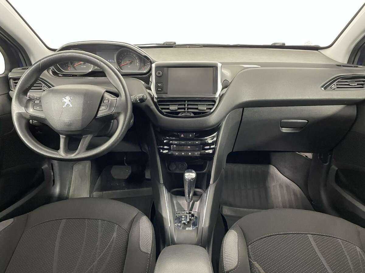 Peugeot 208, 2014 - Фото №6