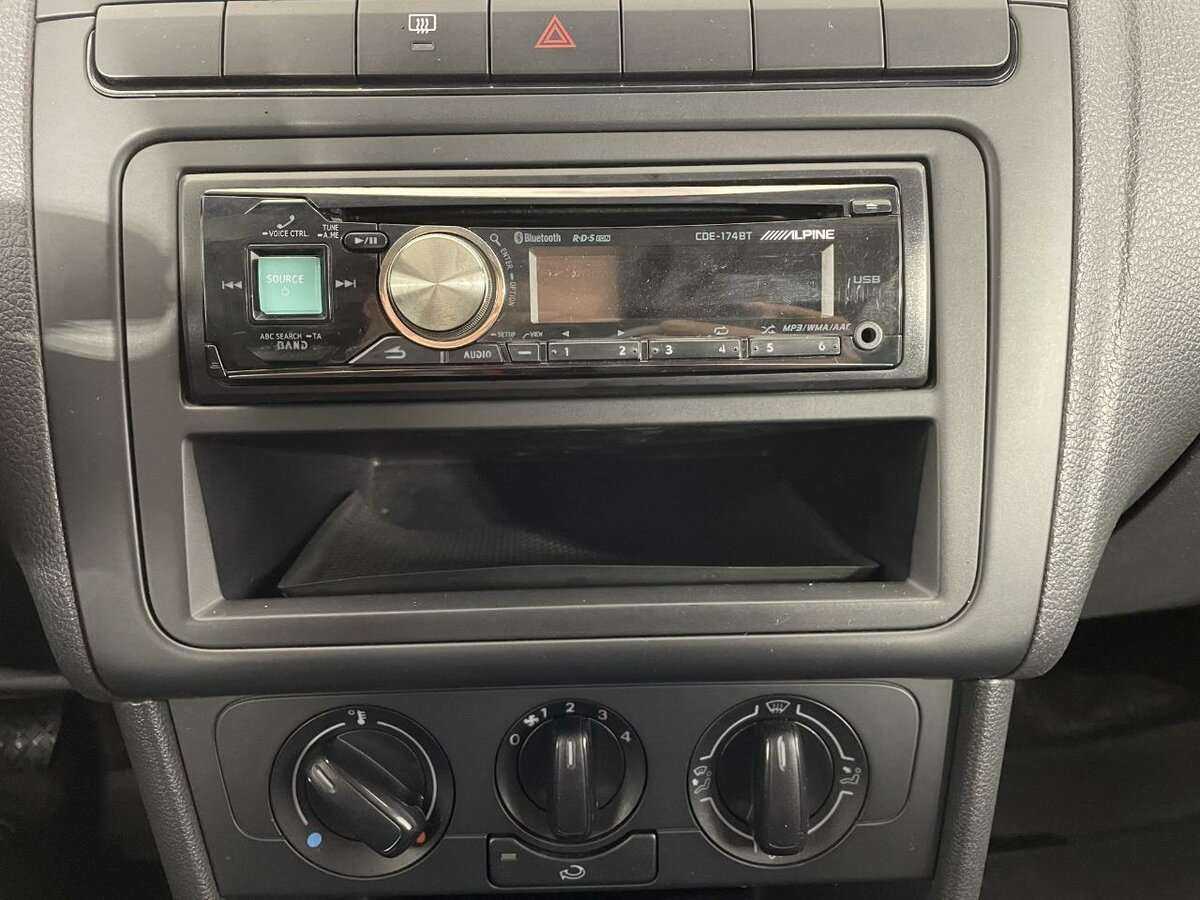 Volkswagen Polo, 2013 - Фото №11