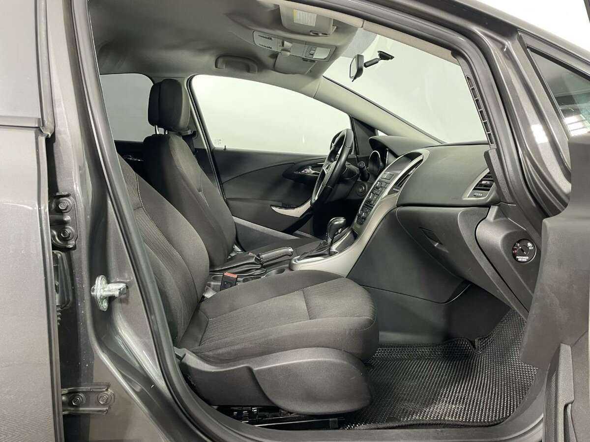 Opel Astra, 2012 - Фото №13