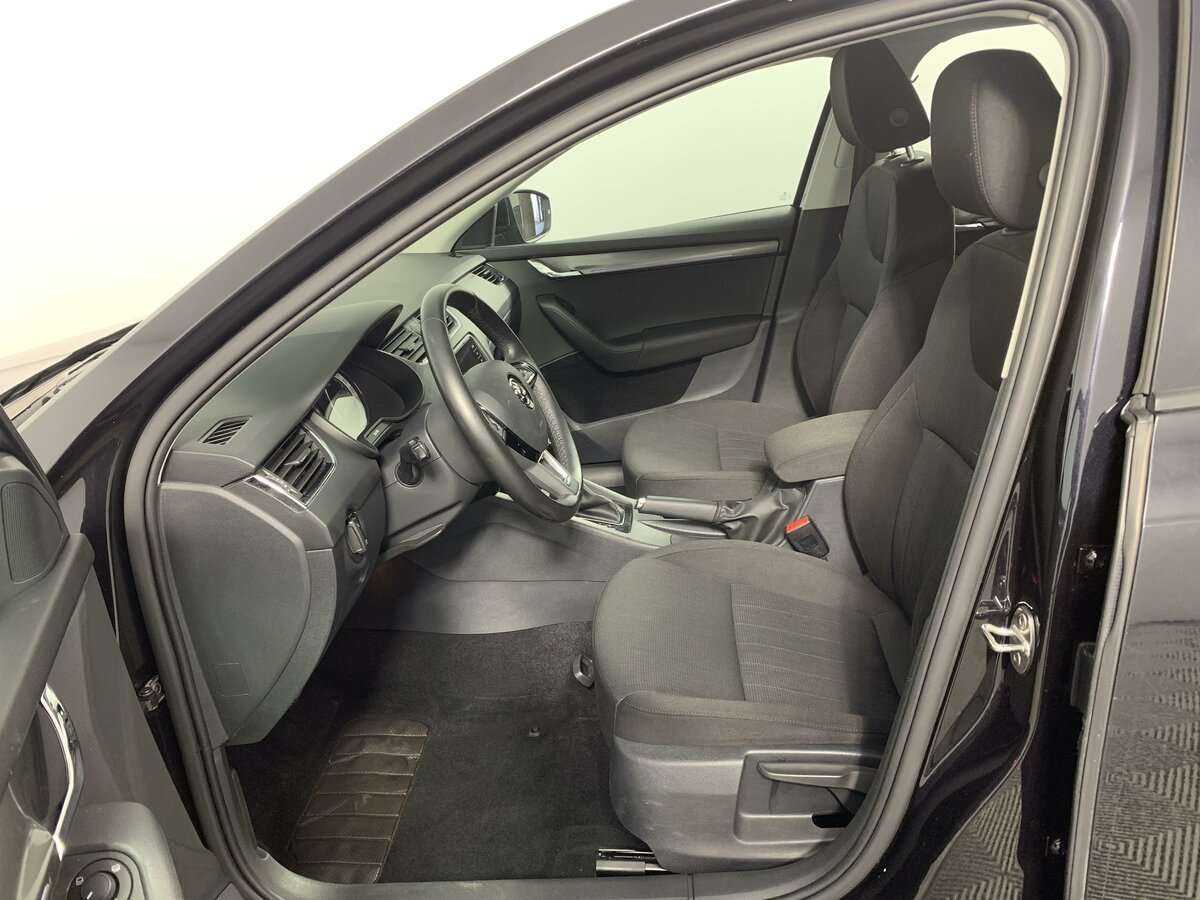 Skoda Octavia, 2018 - Фото №11