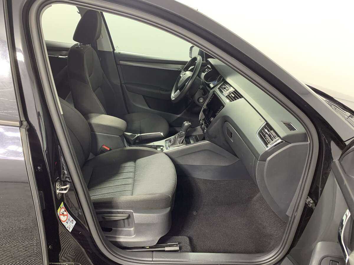 Skoda Octavia, 2018 - Фото №14