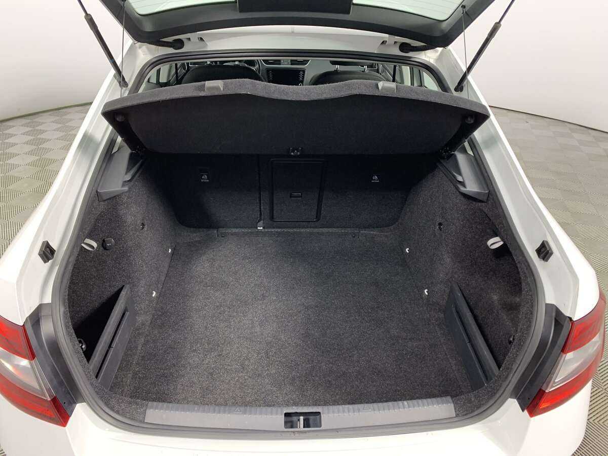 Skoda Octavia, 2018 - Фото №8