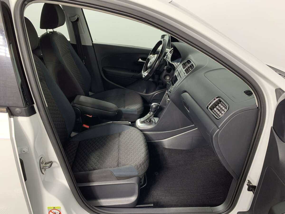 Volkswagen Polo, 2020 - Фото №11