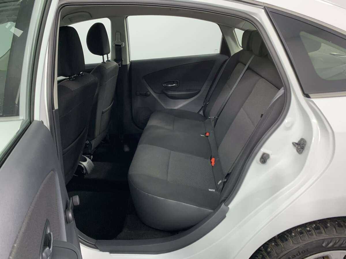 Nissan Almera, 2018 - Фото №8