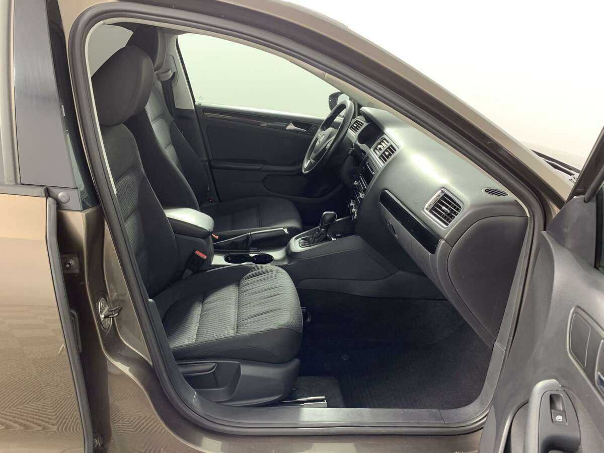 Volkswagen Jetta, 2013 - Фото №15