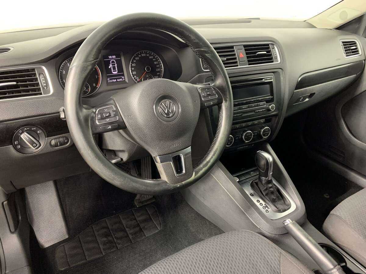 Volkswagen Jetta, 2013 - Фото №17