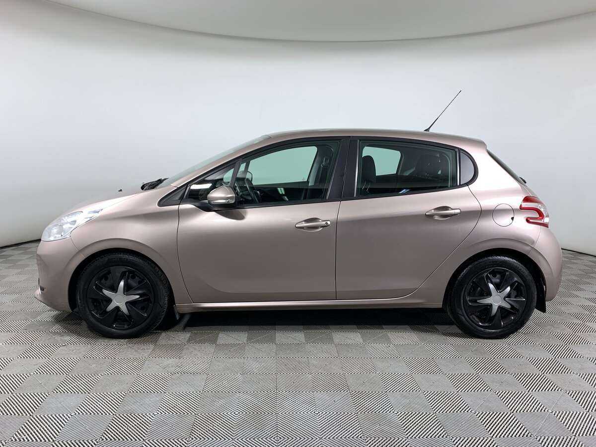 Peugeot 208, 2013 - Фото №7