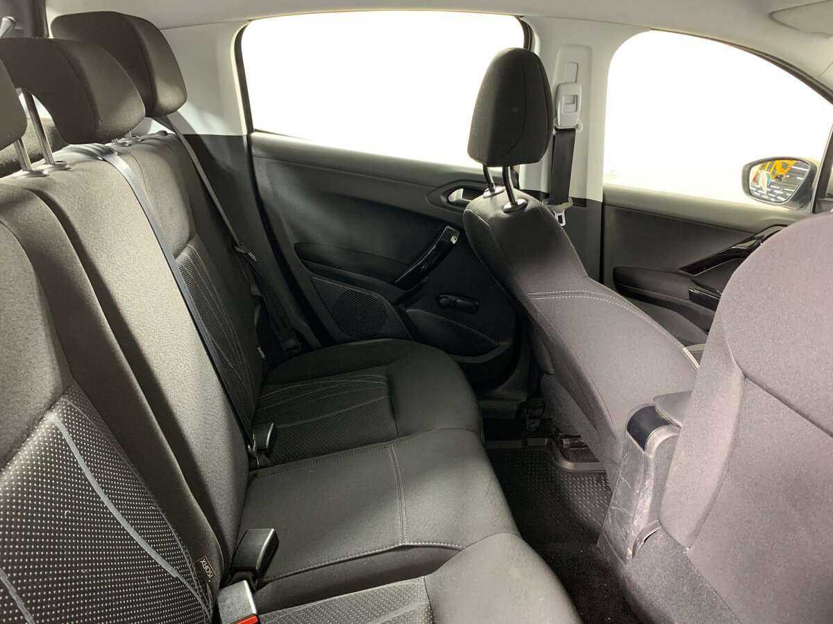 Peugeot 208, 2013 - Фото №14