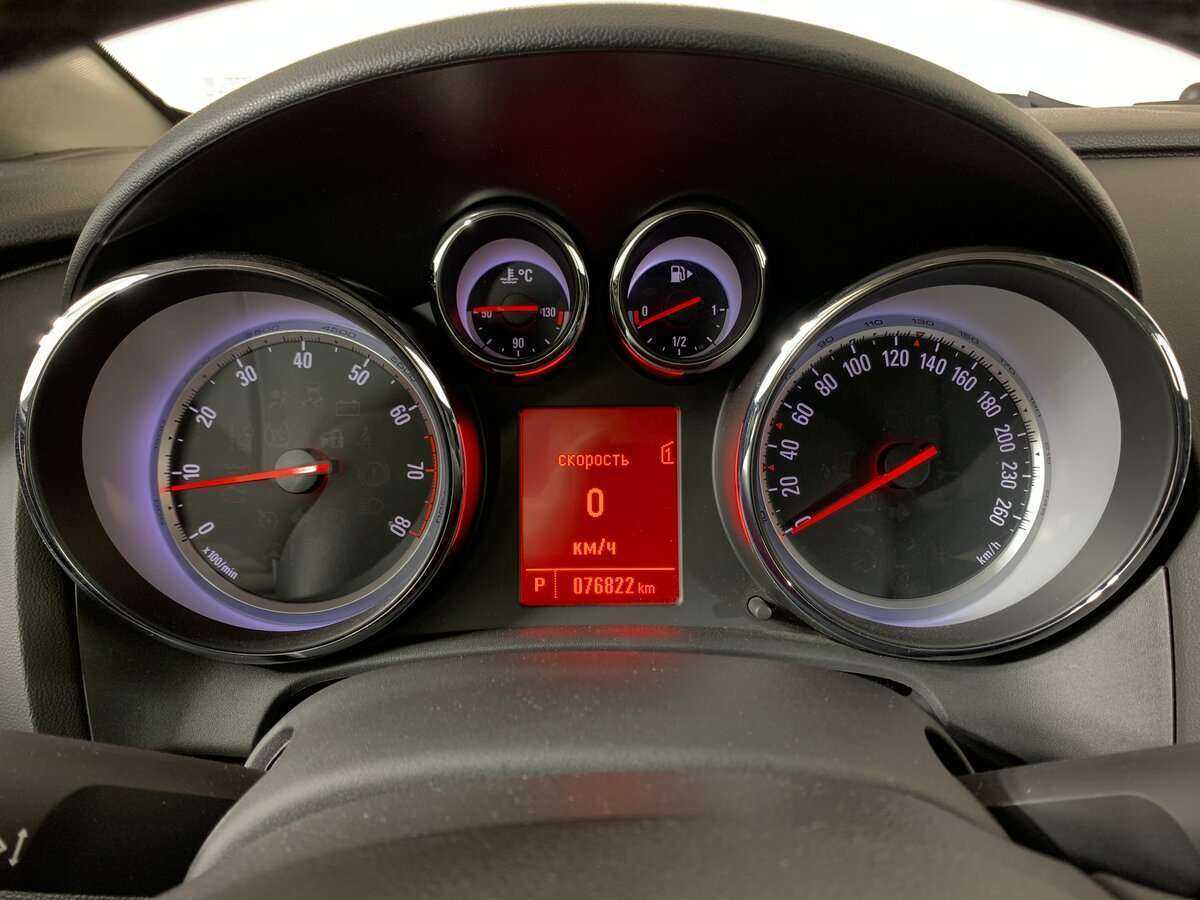 Opel Astra, 2012 - Фото №11