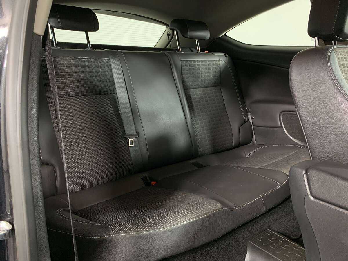 Opel Astra GTC, 2012 - Фото №12