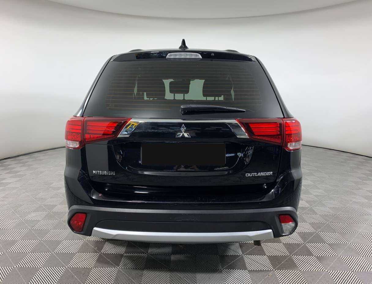Mitsubishi Outlander, 2018 - Фото №5