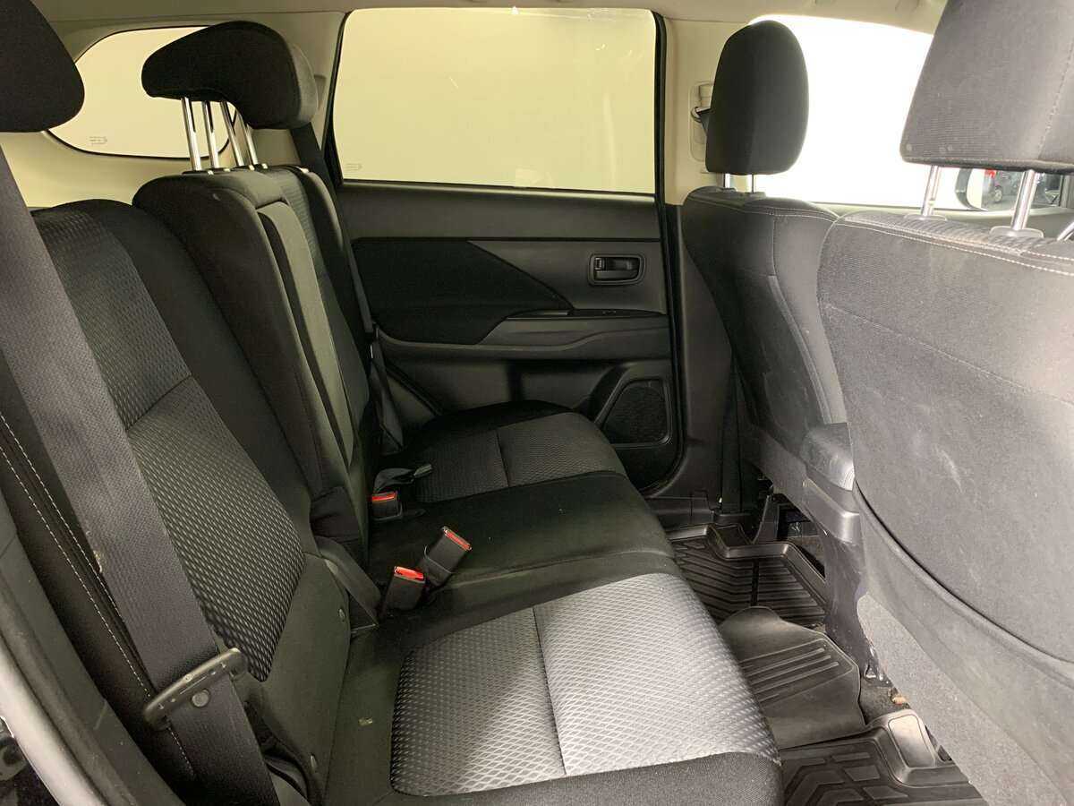 Mitsubishi Outlander, 2018 - Фото №15
