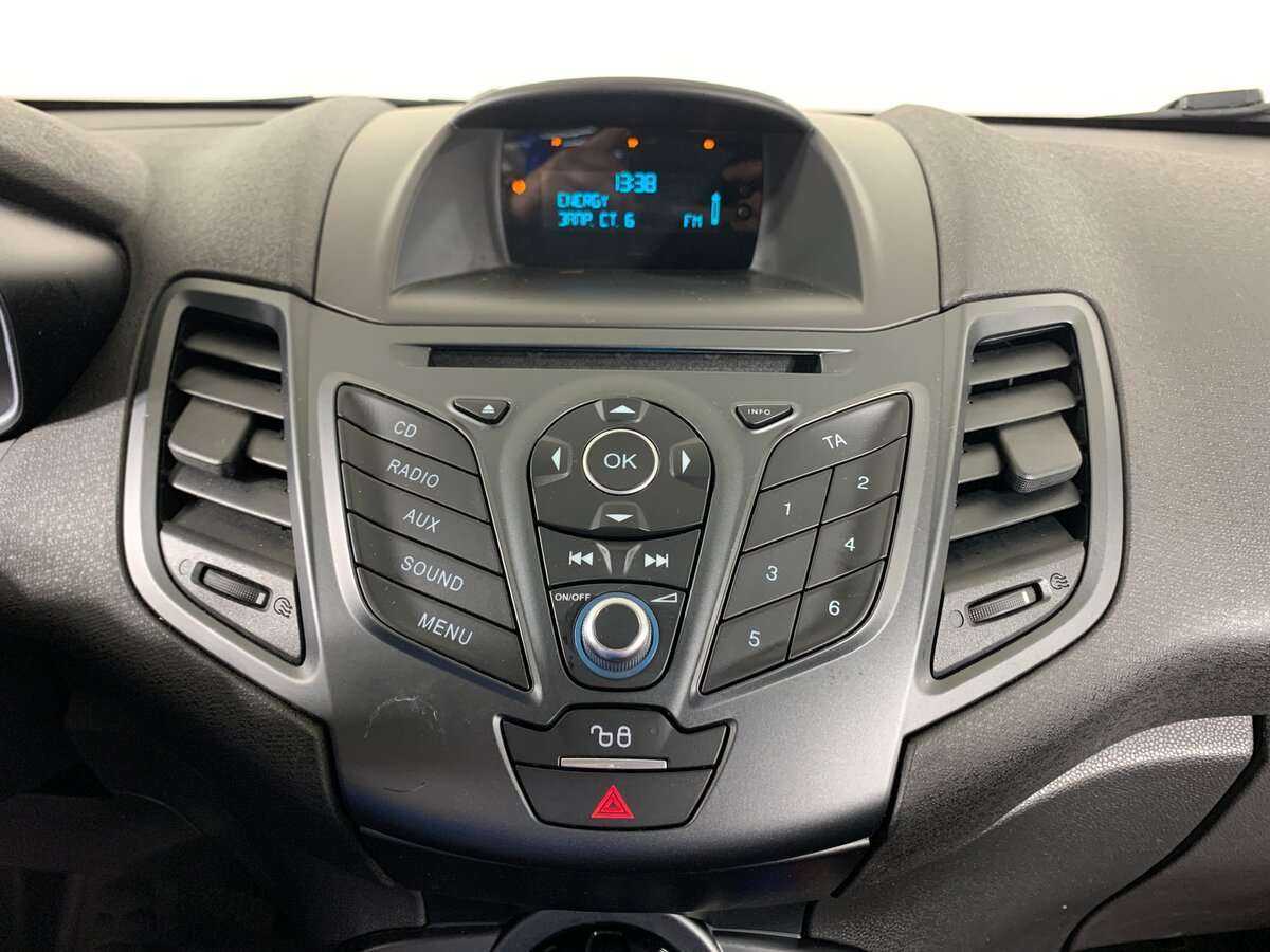 Ford Fiesta, 2016 - Фото №15