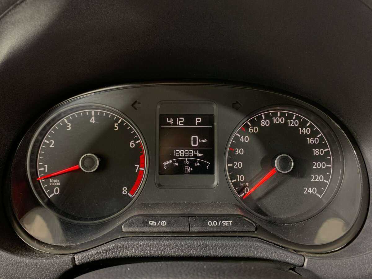 Volkswagen Polo, 2015 - Фото №11