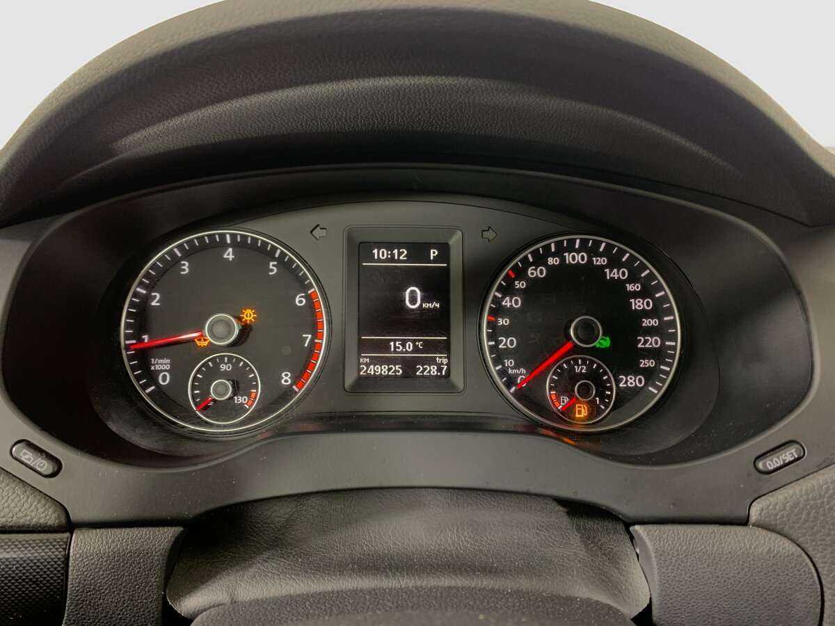 Volkswagen Jetta, 2012 - Фото №11