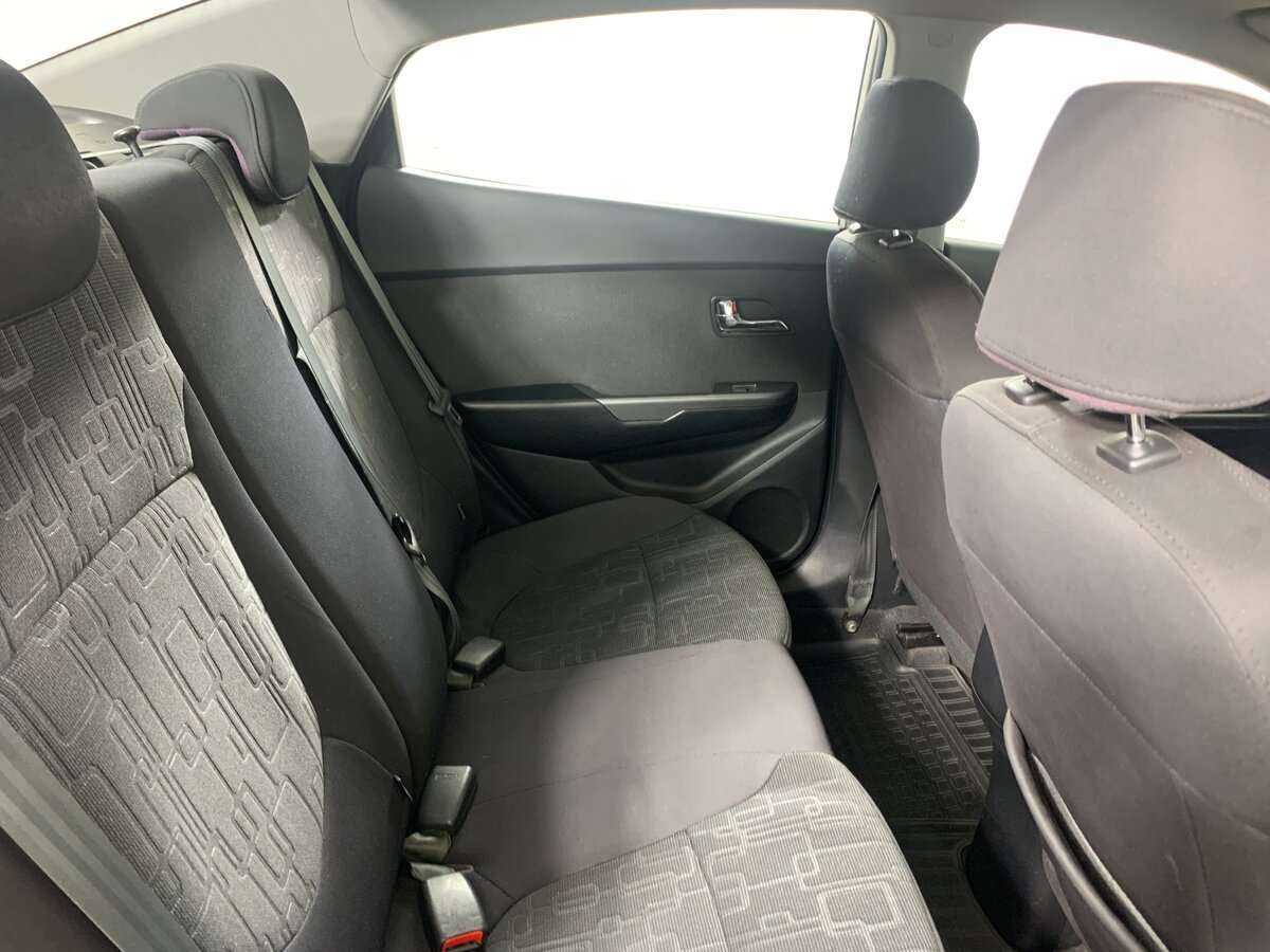 Kia Rio 5-speed, 2012 - Фото №13